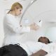Centro de Imagem Aparecida de Goiânia - Paciente com próteses metálicas pode fazer tomografia?