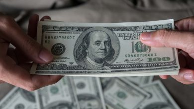 Jornal JA7 - Dólar cai para R$ 4,78 e aproxima-se da mínima do ano