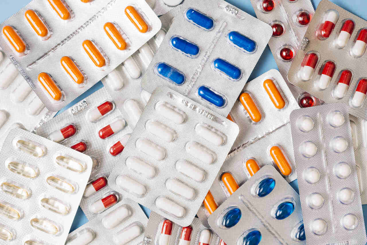 Jornal JA7 - Anvisa aprova novas regras para rótulos de medicamentos