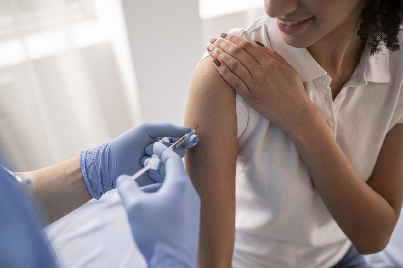 Jornal JA7 - Laboratório japonês registra pedido de incorporação da vacina Qdenga