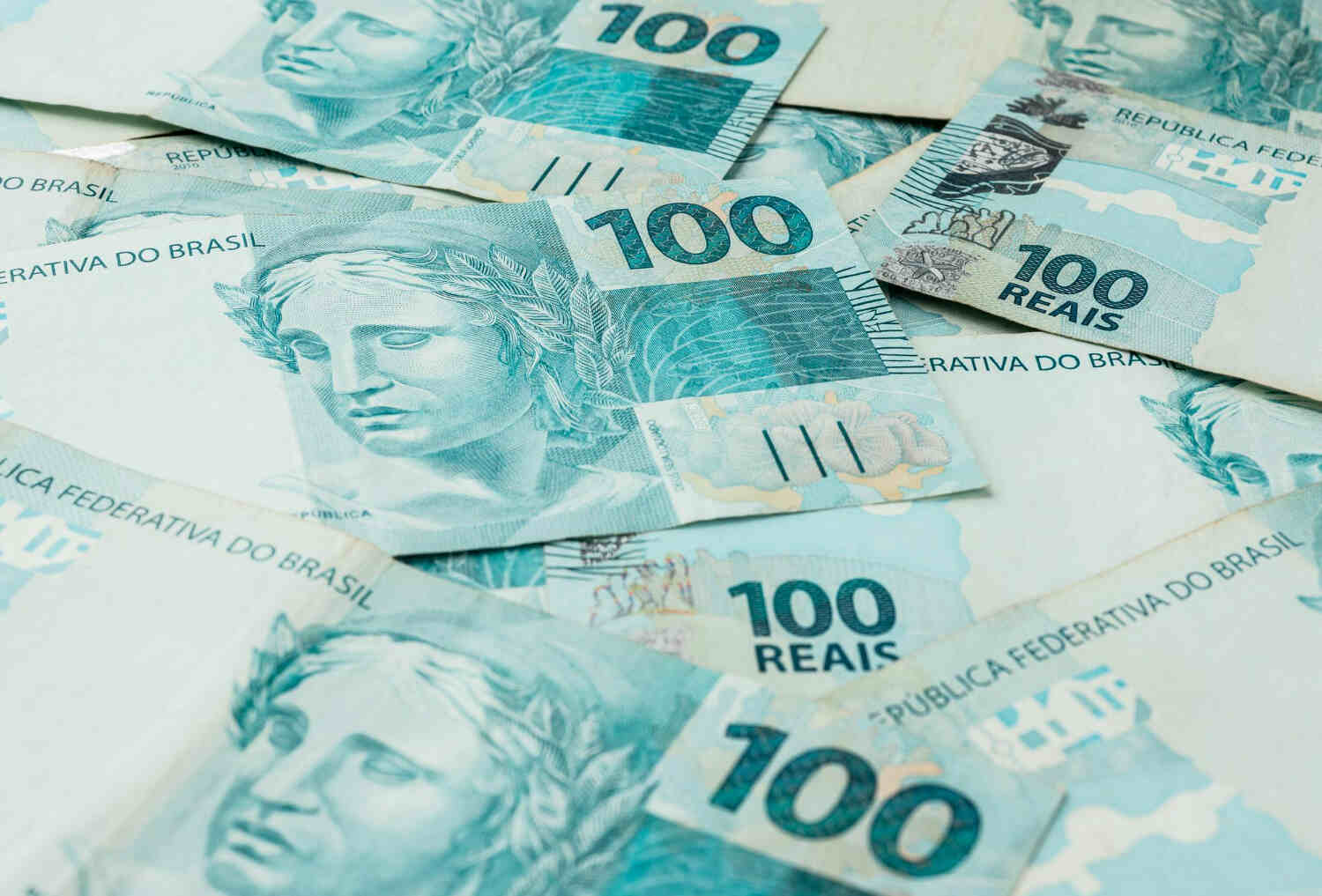 Dieese projeta impacto de R$ 69,9 bilhões com aumento do salário mínimo na economia brasileira